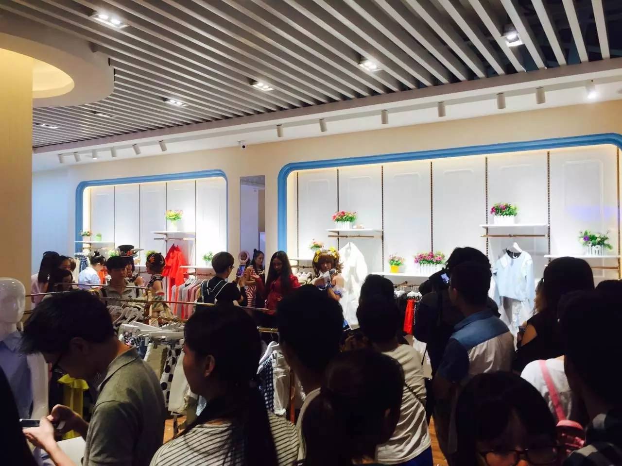 深度分析，年销售超3000万的女装为什么要开O2O店？