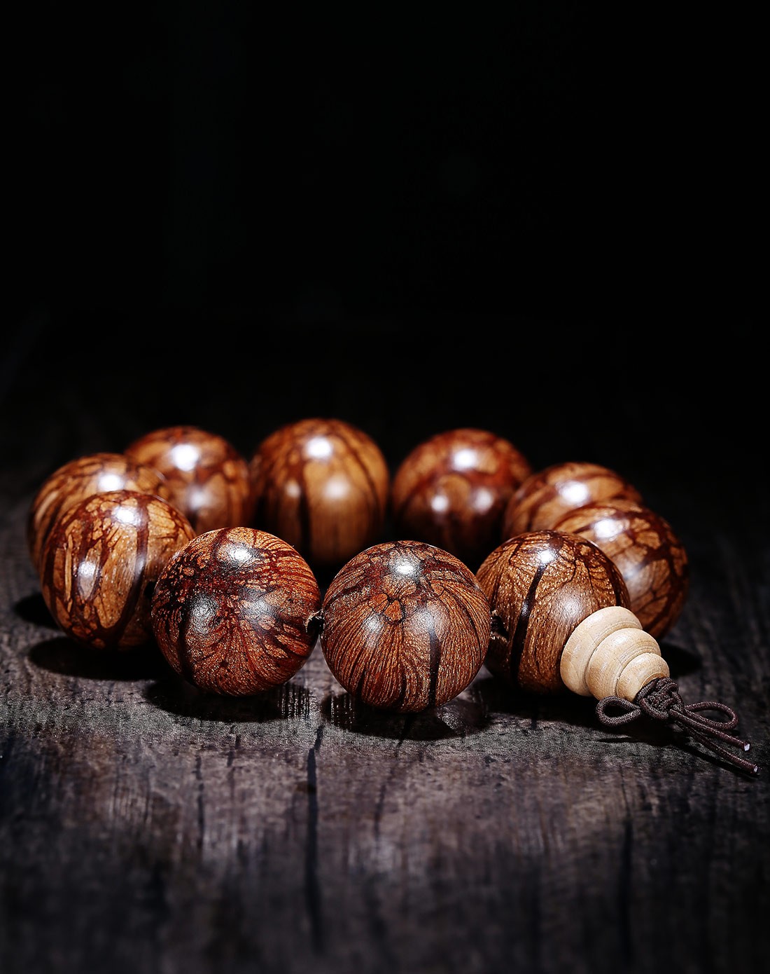 手串太松了怎么让它变紧,手串四圈太松五圈太紧怎么办