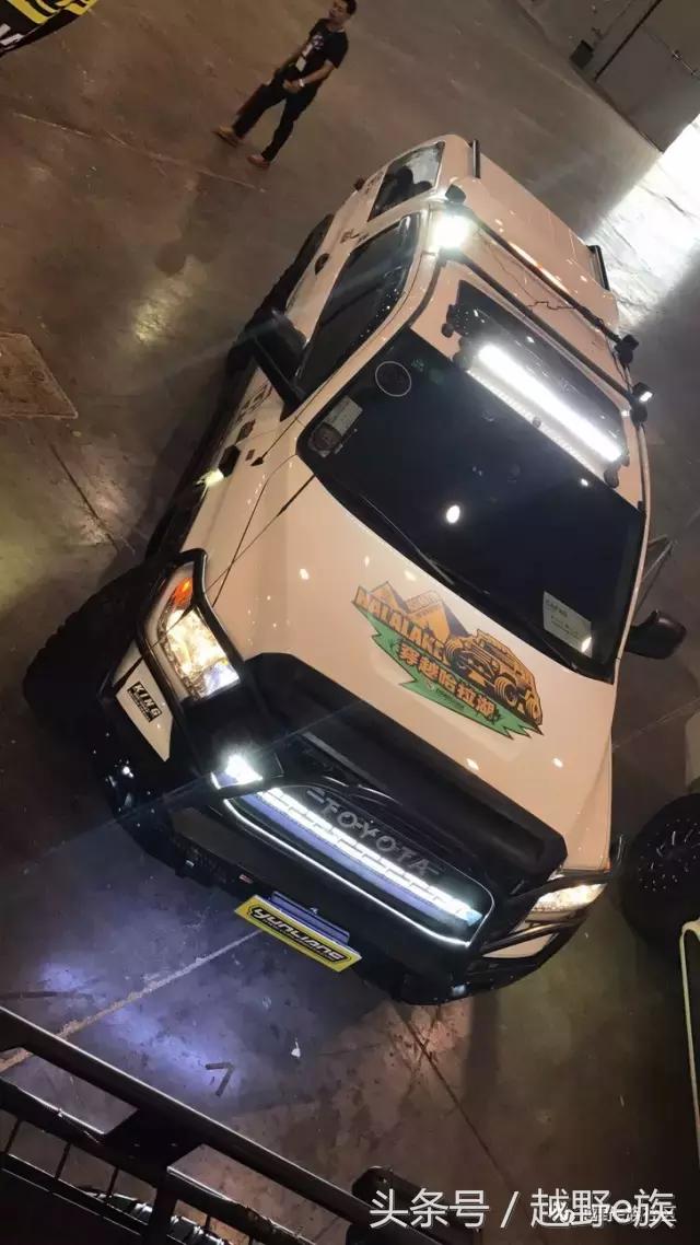 丰田坦途3.3t柴油版改装,丰田坦途trd全新款2022款改装