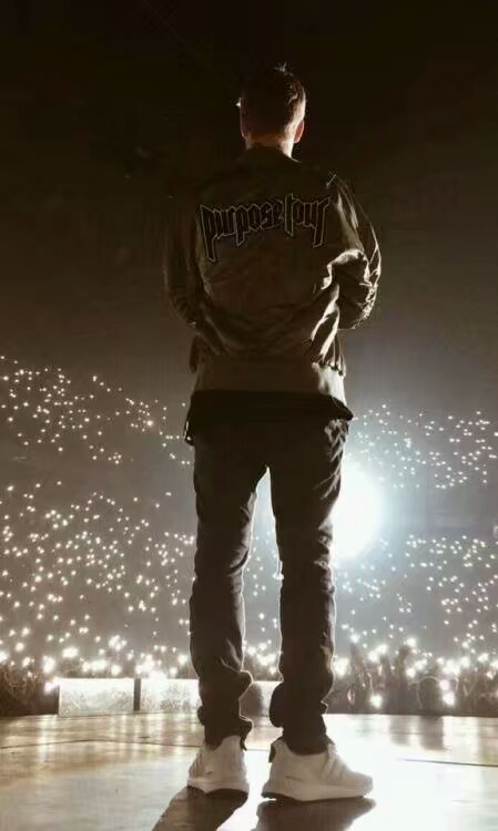 震惊官方回应因为未预感的情况贾斯丁比伯取消了PurposeTour.接下来的巡演