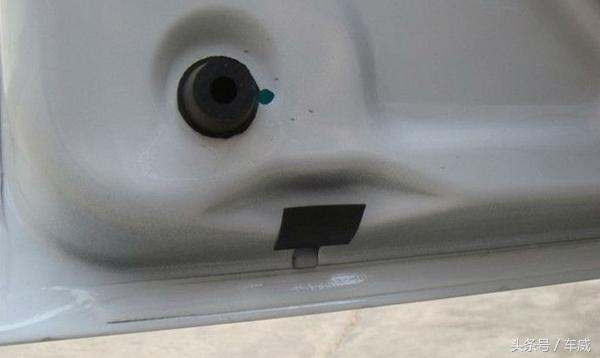 车上都有哪些排水口要清理,车上有哪些排水孔需要疏通