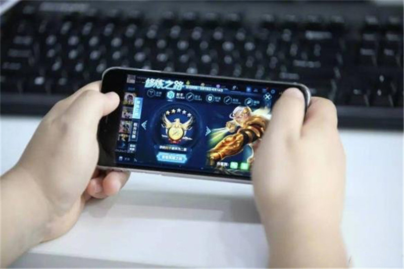 王者荣耀把孩子给害成什么样了,王者荣耀对小孩危害有多大