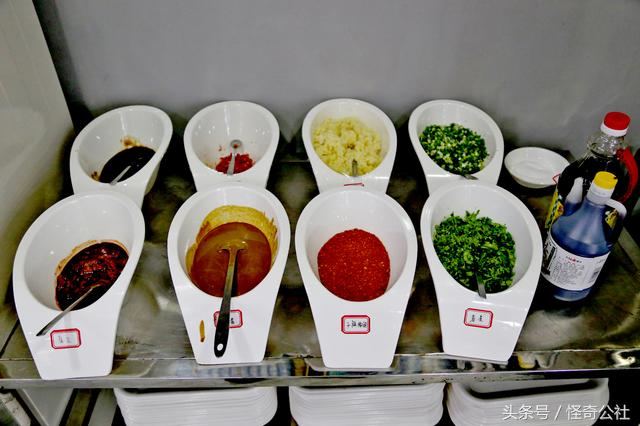 退休大妈鲁明翠带失业青年创业考察一批小青年成为宜昌“二当家”