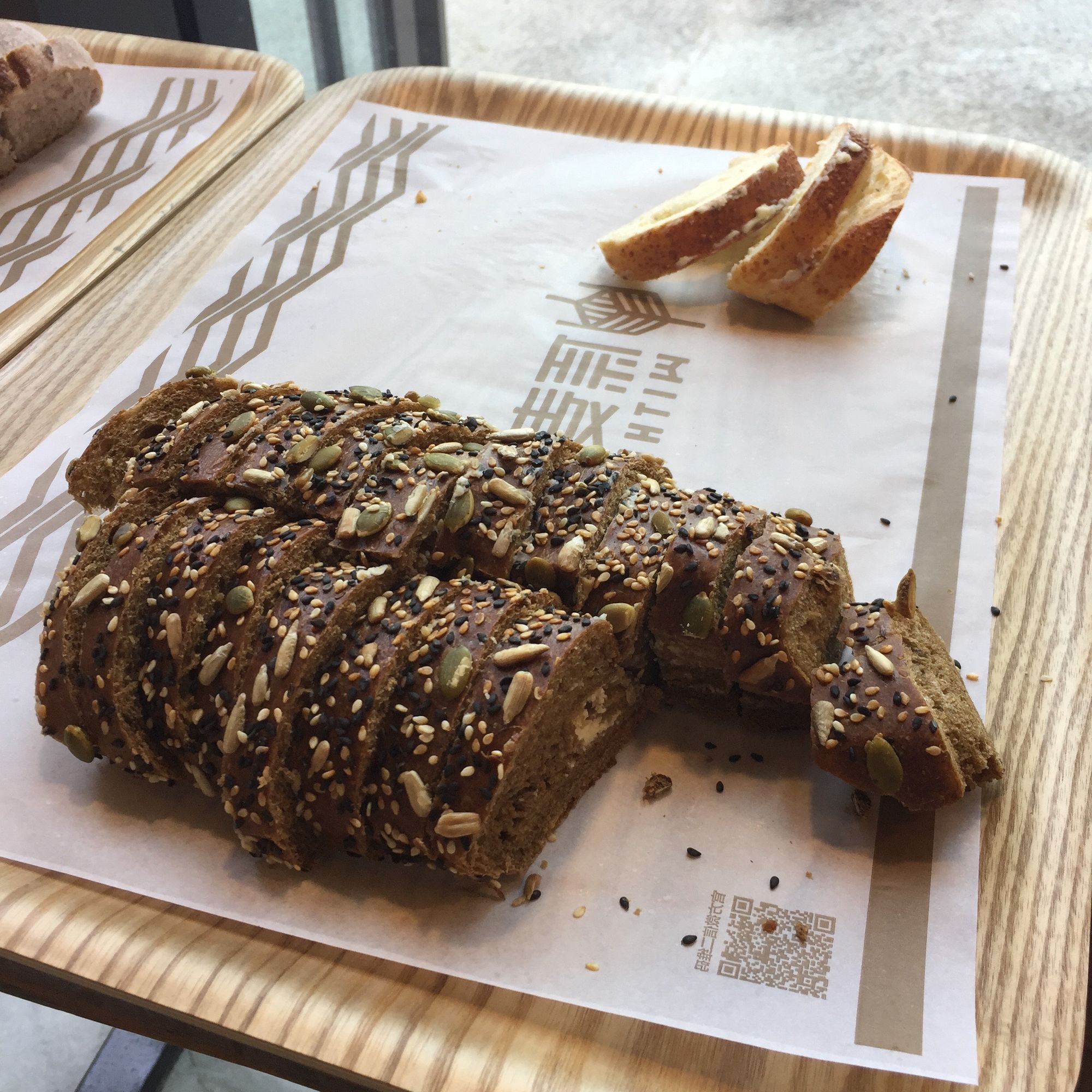 喏，这是一份你想要的20款原麦山丘面包大测评（内含6个彩蛋菜单）