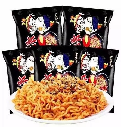 “海外U”武汉客厅开业迎客，微信集赞赠送精致礼品