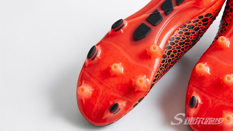 彪马最强短跑鞋,彪马力量型足球鞋