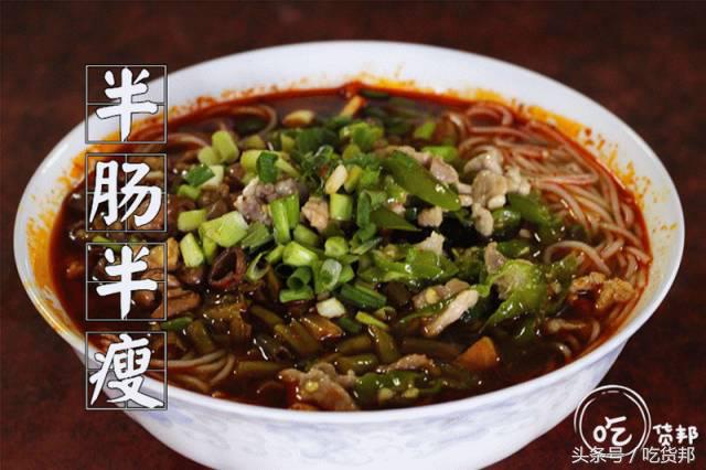 郴州一中门口的那条小吃街，我好想再走一遍啊~