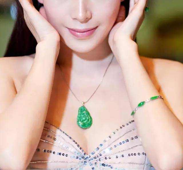 如何找到有缘的翡翠,翡翠一鹿有你适合什么人戴