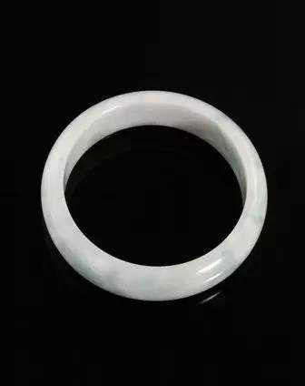 如何找到有缘的翡翠,翡翠一鹿有你适合什么人戴