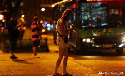 成年人怎么矫正驼背最有效的方法,如何矫正驼背的正确方法