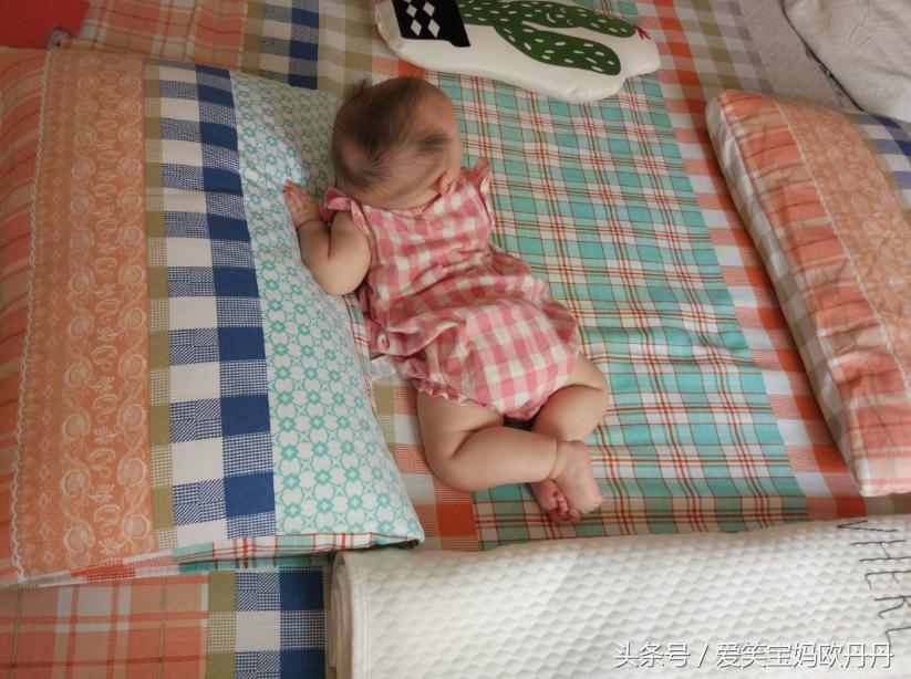 宝宝摔下床仰躺着一般怎么下去的,宝宝突然掉下床