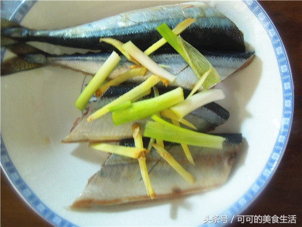 秋刀鱼一定要柠檬吗,盐煎秋刀鱼做法
