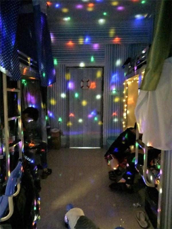 寝室简单装饰效果图,寝室高级感装饰