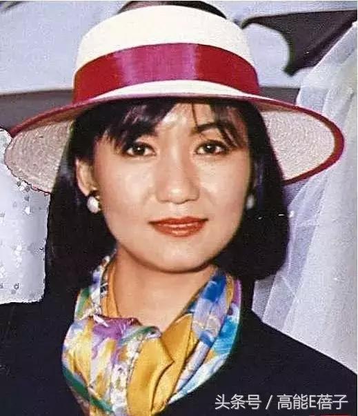 tvb乐易玲与曾励珍,曾励珍和乐易玲合照