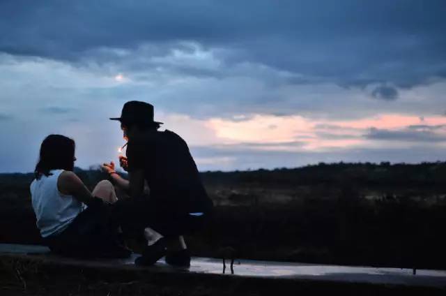 女人心甘情愿给你当备胎,为什么老实人容易成为备胎