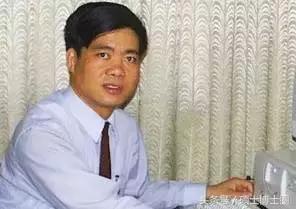 仅靠3毛、5毛的拉链，他愣是把1.6万的小本买卖，折腾成50亿的大生意！