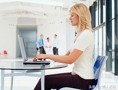 成年人怎么矫正驼背最有效的方法,如何矫正驼背的正确方法