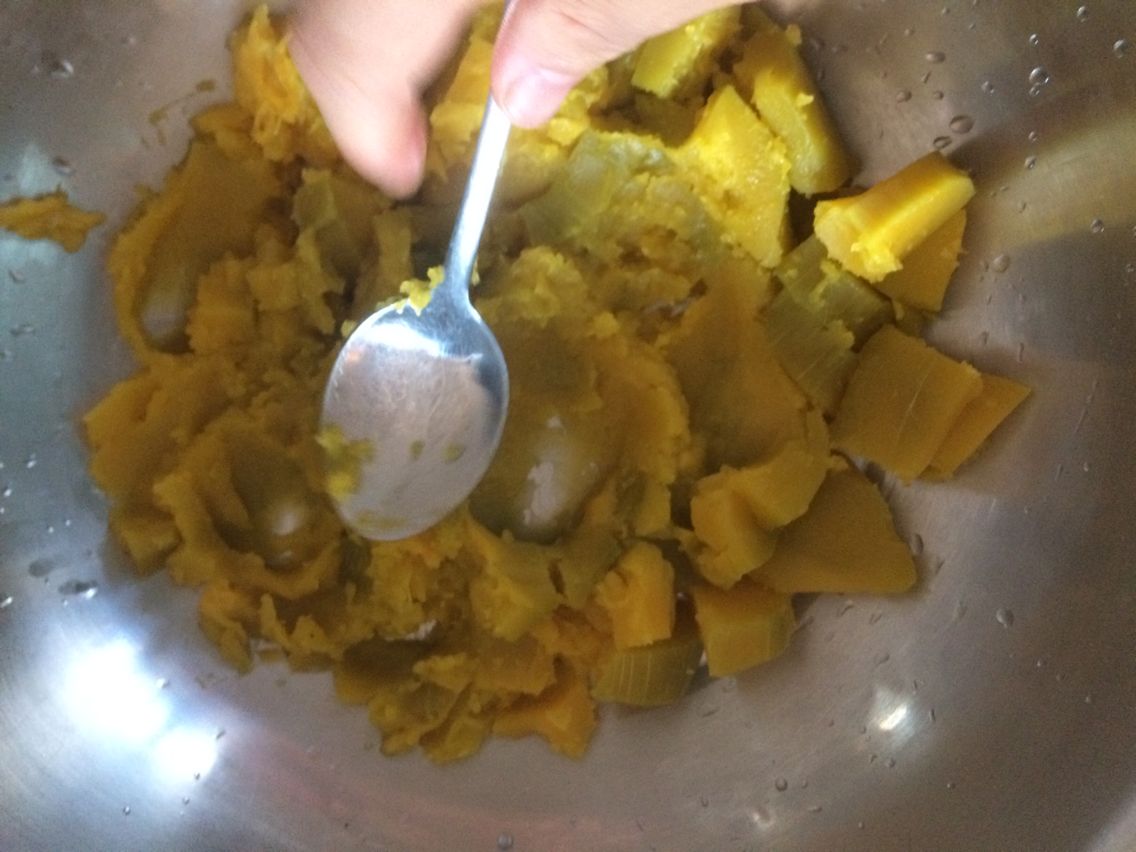 糯米粉买成粘米粉了咋办,糯米粉稀了怎么办做什么好吃