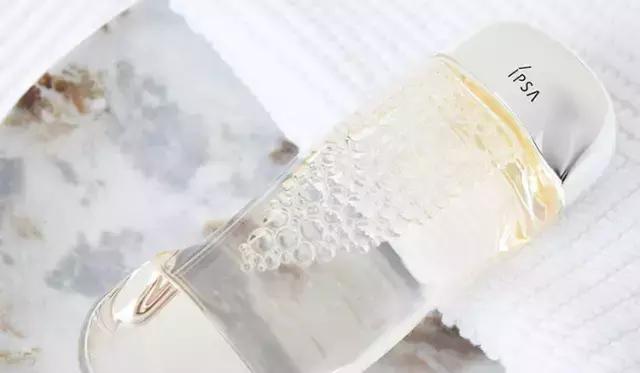 夏季必备清爽不油腻,夏季补水不油腻