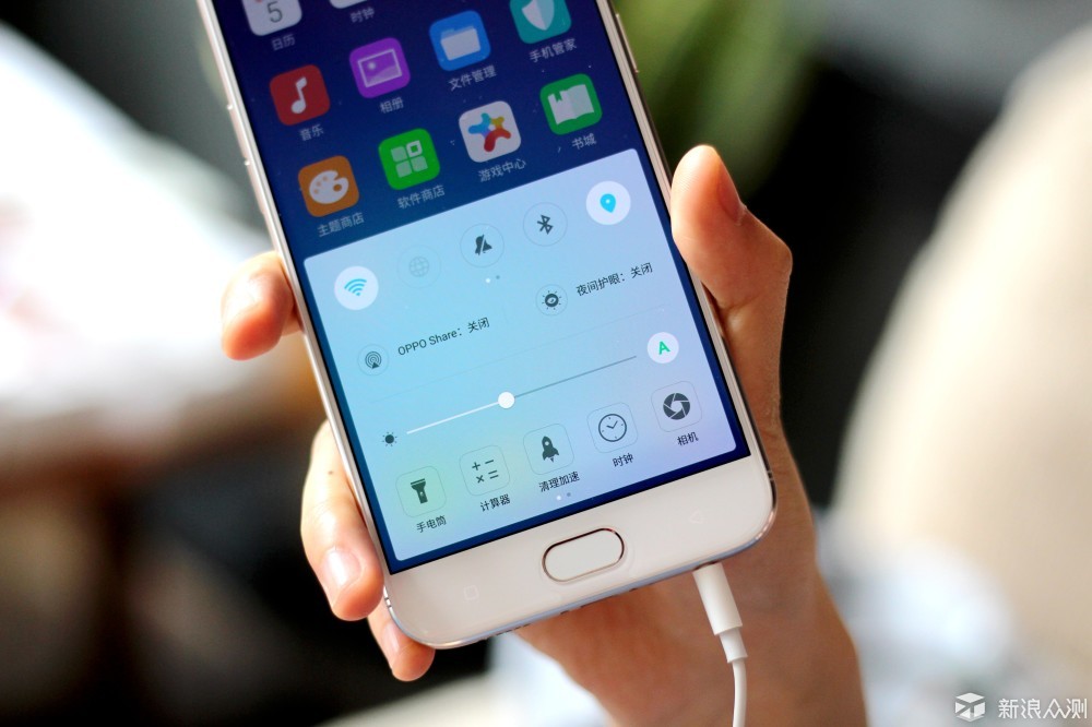 除了自拍能拍什么,除了自拍还有其他自拍工具吗