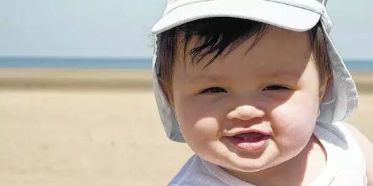 夏日遛娃撒欢搭配绝了,炎炎夏日怎么遛娃