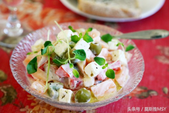 有一种沙拉蔬菜像薄荷叶,有一种蔬菜叫沙拉