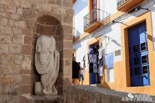 在伊比萨岛上邂逅全球大牌