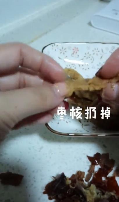 宝宝辅食红枣泥七个月,宝宝辅食红枣山药苹果鸡蛋小米粥
