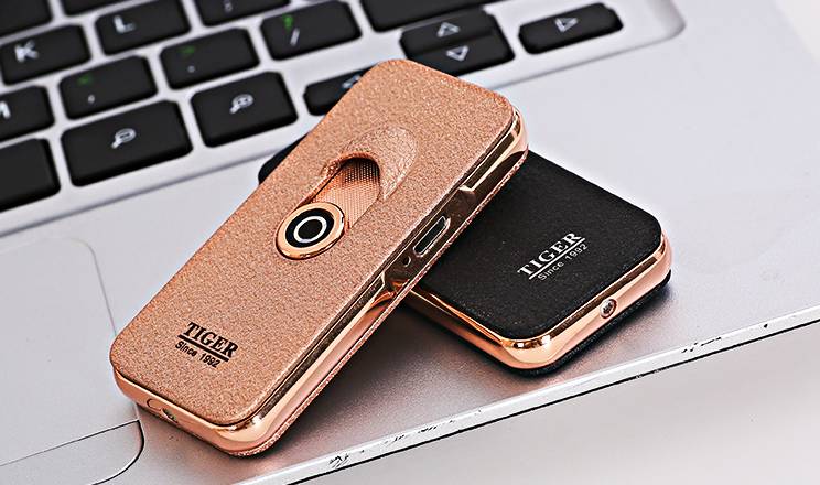 指尖陀螺风靡全球,炫酷指尖陀螺玩具