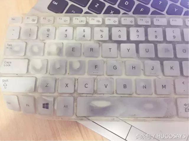 笔记本电脑屏幕上有键盘印,笔记本屏幕有键盘印怎么修复