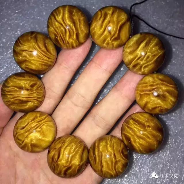 金丝楠手串变黑能抠吗,金丝楠手串黑了还能盘出来吗