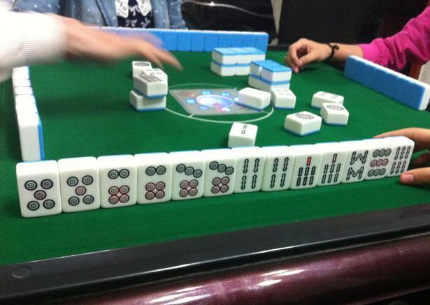 打麻将的技巧算牌和听牌,打麻将记牌技巧和手法