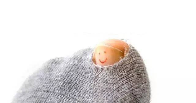 袜子破洞了有什么用,袜子破洞怎么变新袜