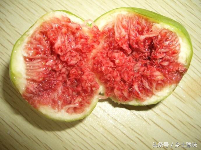 农村这种果子太诱人，吃到嘴烂还想吃，叶子还能治脚气