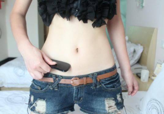 强力燃脂减肚子赘肉，只需每天刮2下，就能让你轻松拥有迷人马甲线！