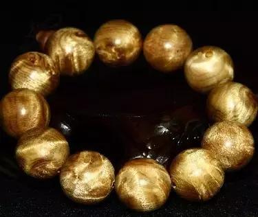 金丝楠手串变黑能抠吗,金丝楠手串黑了还能盘出来吗