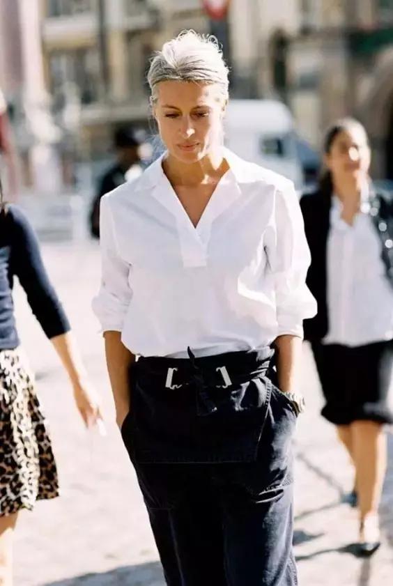 平胸穿搭矮个子,贫胸系穿搭