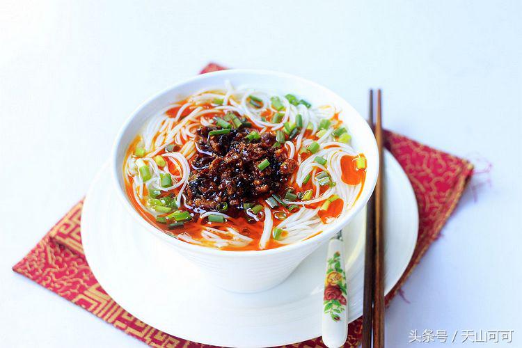 剩米饭和剩饺子馅怎么做,剩一点饺子馅可以怎么做