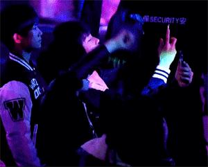 明星追星也疯狂完整版,明星追星也疯狂视频