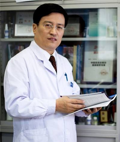 肺癌胸膜转移可以手术吗,肺癌早期手术费用是多少