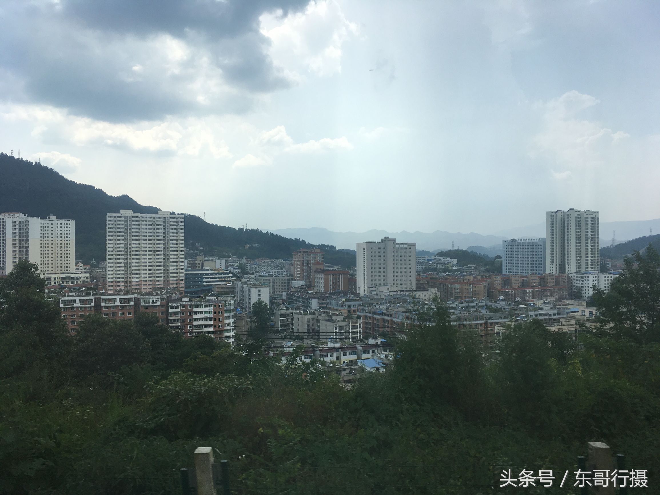 黔灵山附近贵阳酸汤鱼推荐,寻黔记贵州凯里酸汤鱼