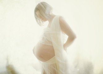 孕妇不小心误食发霉的食品，对胎儿有影响吗