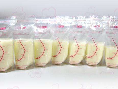 背奶妈妈几个小时吸一次奶,背奶妈妈攻略视频