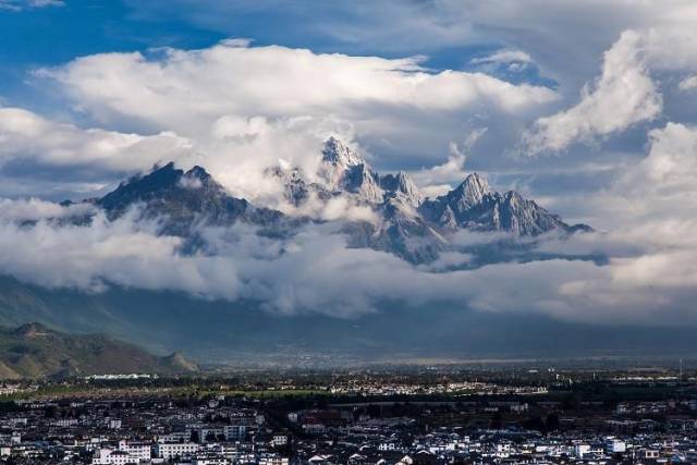 快收好这份避暑攻略,高温避暑指南