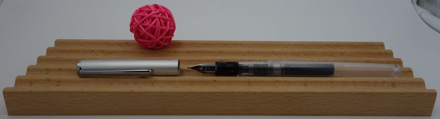 10元以内好用的钢笔测评,百元以内的十支钢笔评测