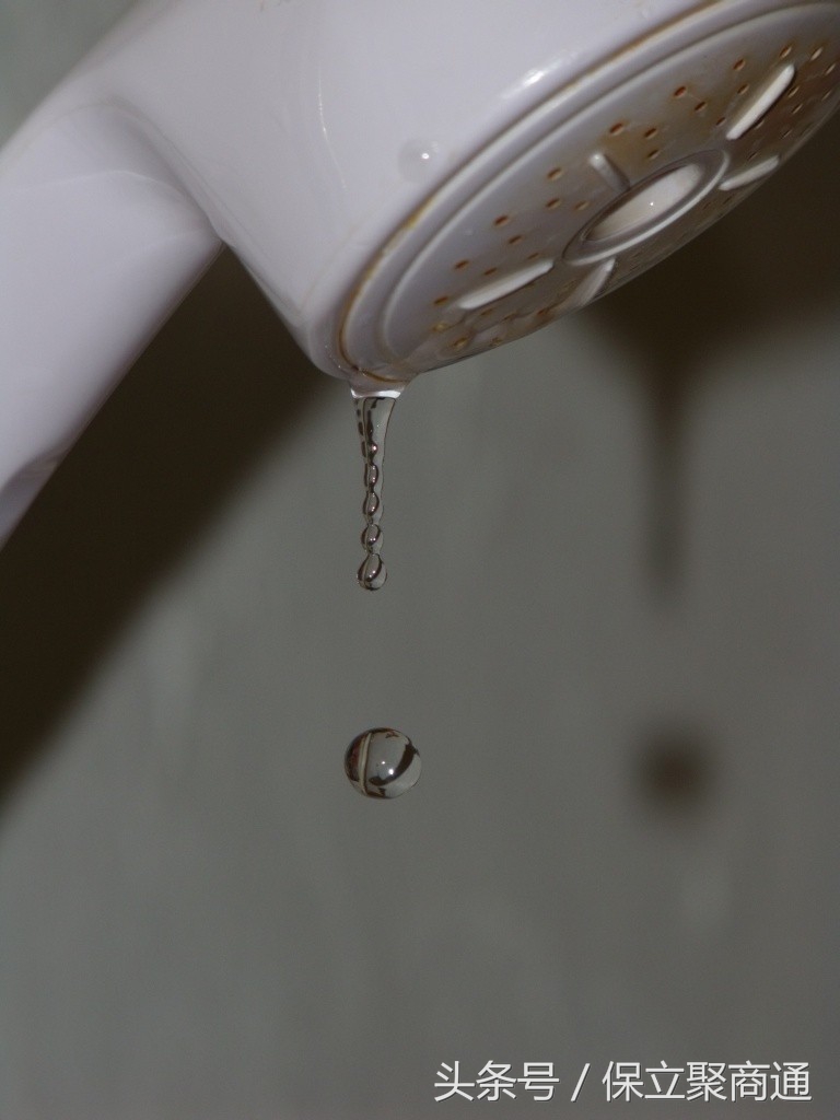 不锈钢淋浴喷头侧边漏水,淋浴喷头软管头部漏水维修