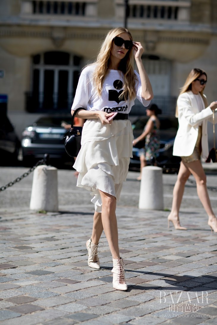 腿短适合穿高腰中长裙,适合小短腿穿的裙子显瘦