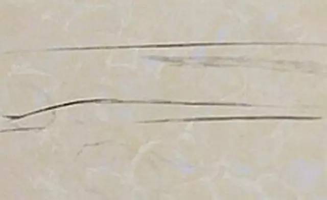 地砖被刮黑了怎么处理,地砖划伤黑色痕迹怎么修复