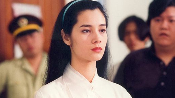 无数人女神，拍*情艳**片未火成麦当劳服务员获赞