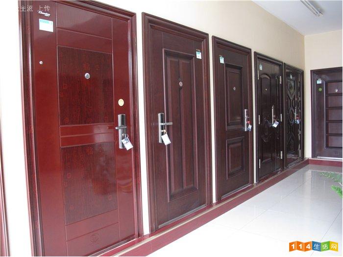 徐州装修｜防盗门不防盗，是因为里面的材料是纸壳？